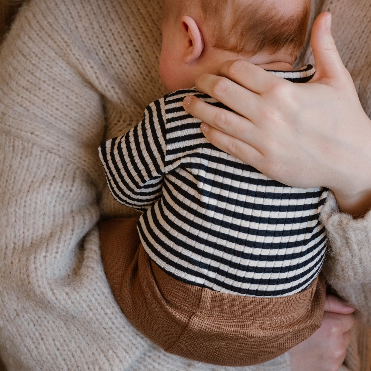 Dirkje Baby Jungen Bio-Strampler – Polo-Style – Dunkelblau Gestreift