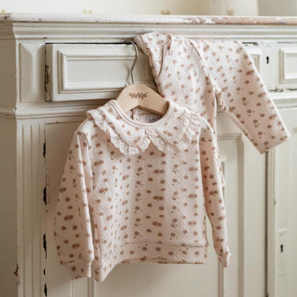 Dirkje Mädchen Pullover – Hellrosa mit Blümchen & Kragen